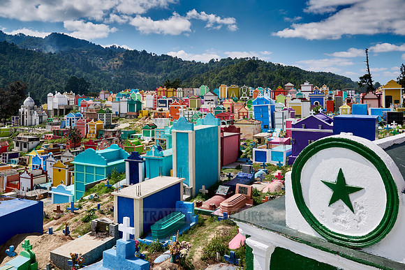 colorful cemetery of Chichicastenango