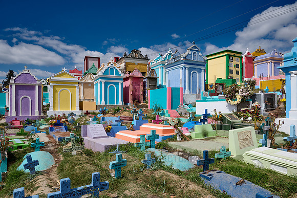 colorful cemetery of Chichicastenango