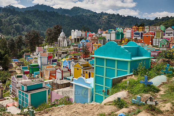 colorful cemetery of Chichicastenango
