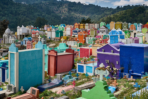 colorful cemetery of Chichicastenango