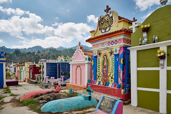 colorful cemetery of Chichicastenango