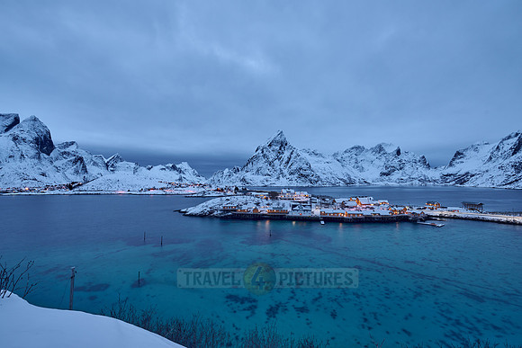 Kvalvika, Lofoten