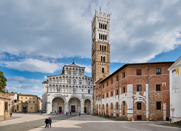 outside View of Cathedral San Martino of Lucca