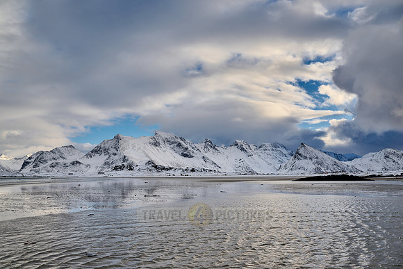 winter landscape with sea and mountains at Sandbotnen, Lofoten