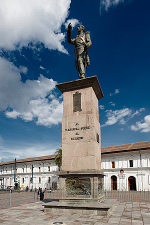 statue of Mariscal Sucre