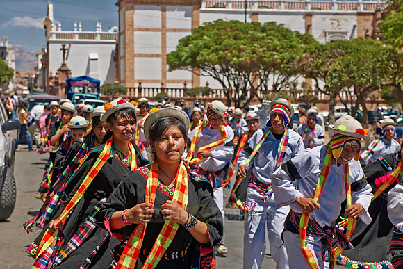 indigenous people dancing