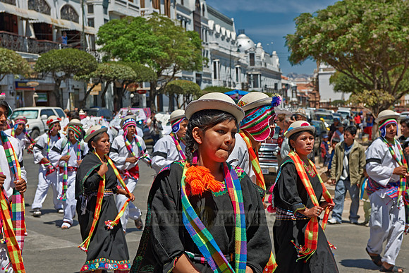 indigenous people dancing
