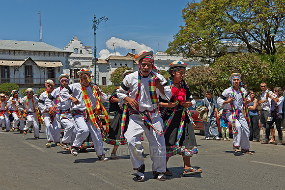 indigenous people dancing