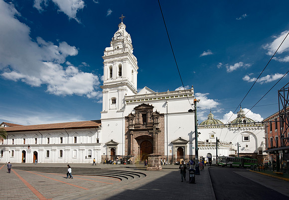 Santo Domingo, Monastery and Church and Plaza