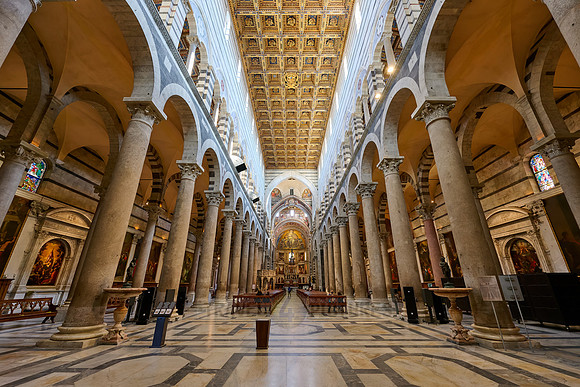 interior shot of Pisa Cathedral