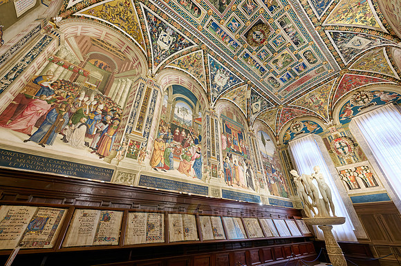 Libreria Piccolomini library in Cathedral of Siena