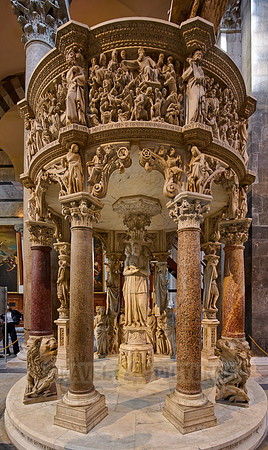 pulpit of Pisa Cathedral