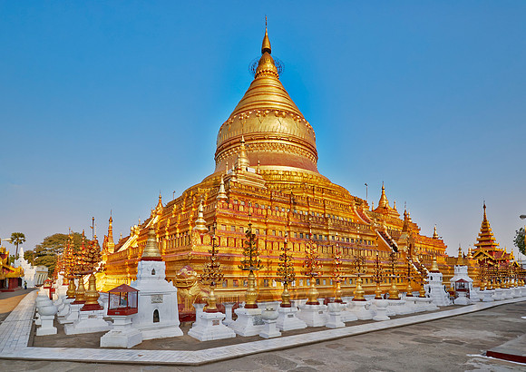 GOLDEN SHWEZIGON-PAGODA