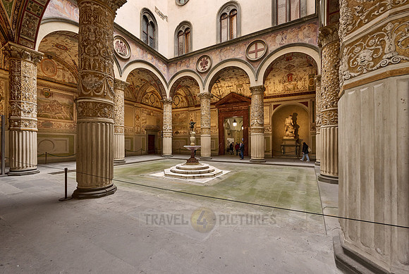 Interior entrance courtyard to the Palazzo Vecchio
