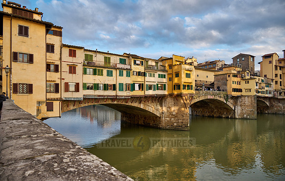 medieval brigde Ponte Vecchio