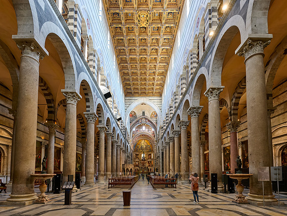 interior shot of Pisa Cathedral