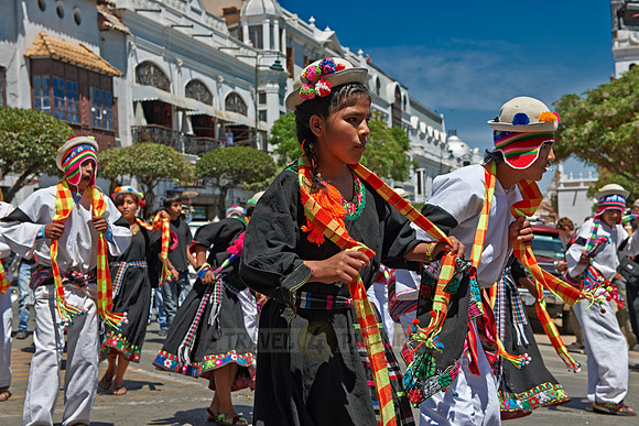 indigenous people dancing