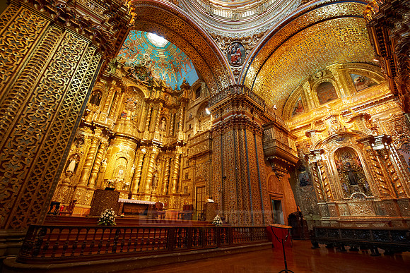 interior of golden designed Compania de jesus church