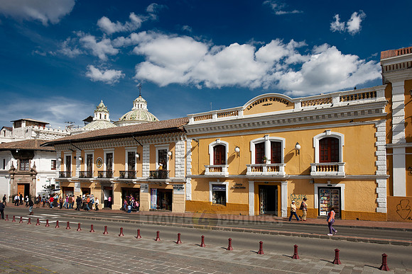 historical colonial buildings