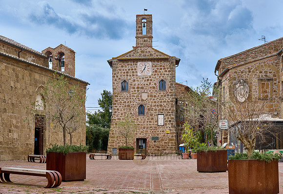 Palazzo Comunale or Palazzo del Archivio, Piazza del Pretorio, Sovana