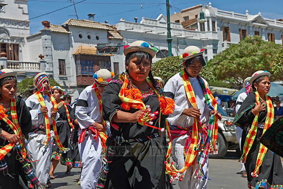 indigenous people dancing