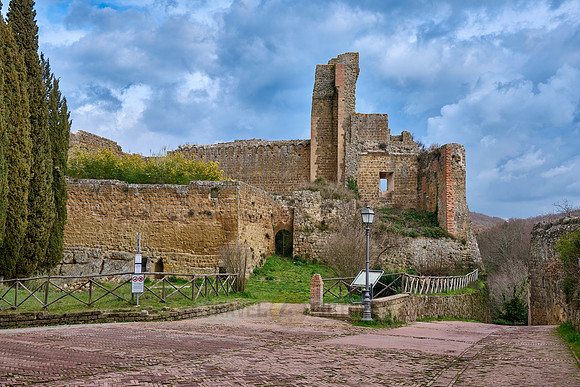 fortress Rocca Aldobrandesca, Sovana