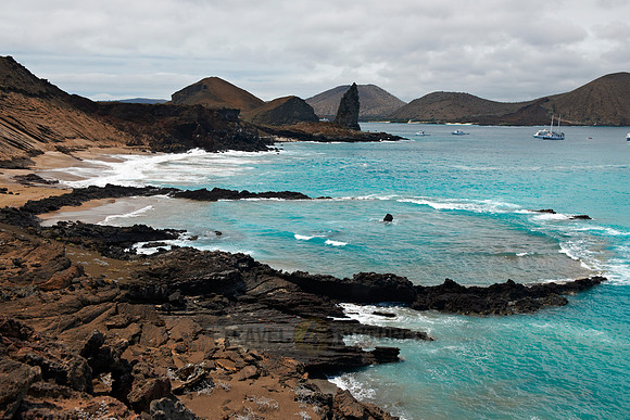 vulcanic landscape of Isla Bartolome