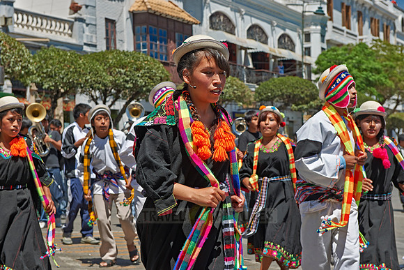 indigenous people dancing
