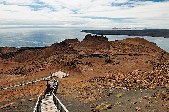 vulcanic landscape of Isla Bartolome