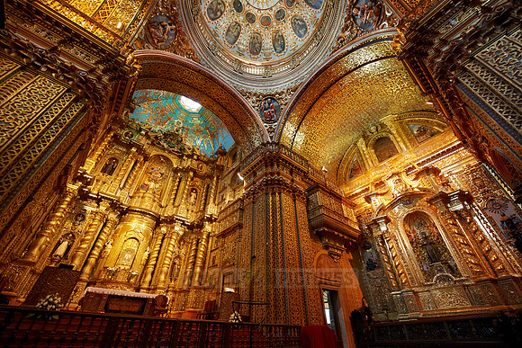 interior of golden designed Compania de jesus church