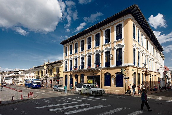 historical colonial buildings