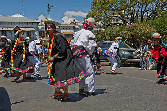indigenous people dancing