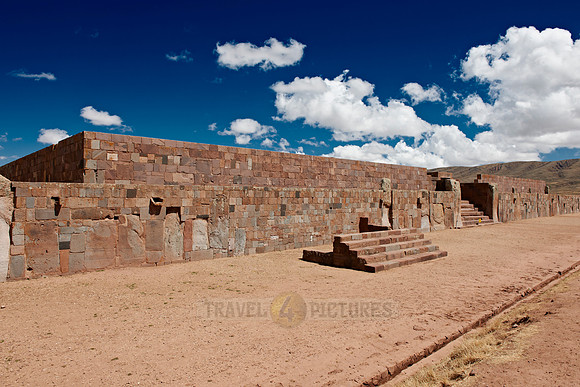 wall of Kalasasaya temple