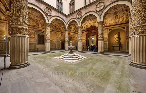 Interior entrance courtyard to the Palazzo Vecchio