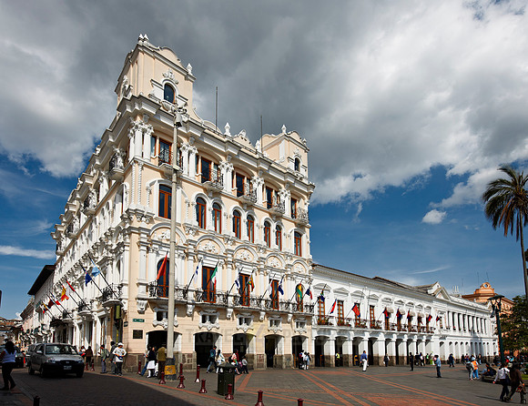 historical colonial buildings