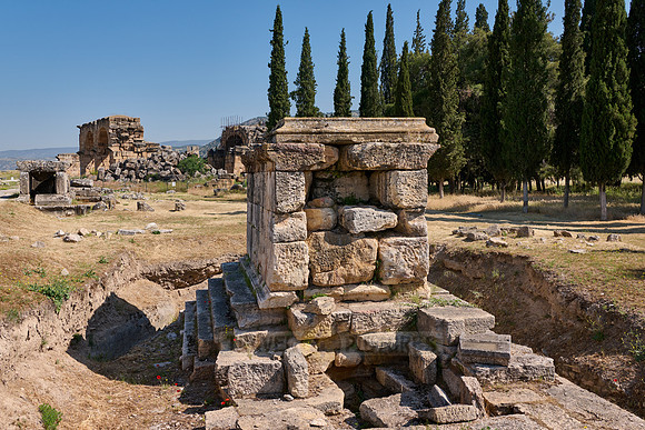 nothern necropolis in Greek Hierapolis