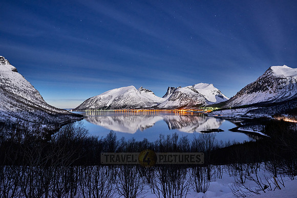 winter landscape of Bergsfjorden at night