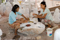 Workshop Buddha Statues, carving in marble