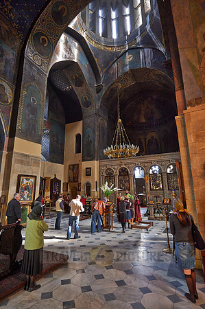 interior shot of Sioni Cathedral