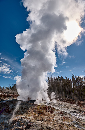 Steamboat Geyser, Norris Geyser Basin, Yellowstone National Park