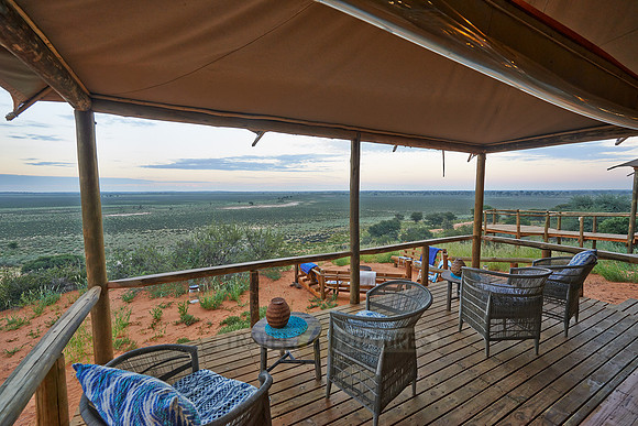 Blick von einer Terrasse des Polentswa Tented Camp  |view from terrace of Polentswa Tented Camp|