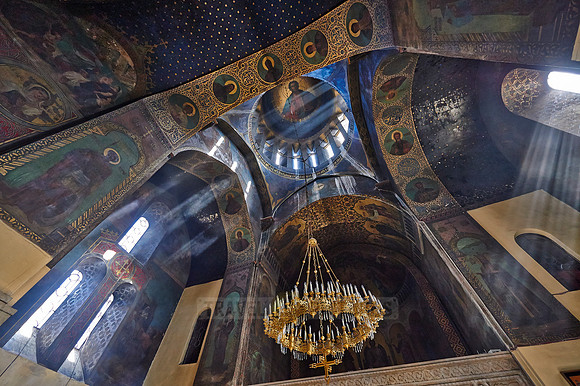interior shot of Sioni Cathedral