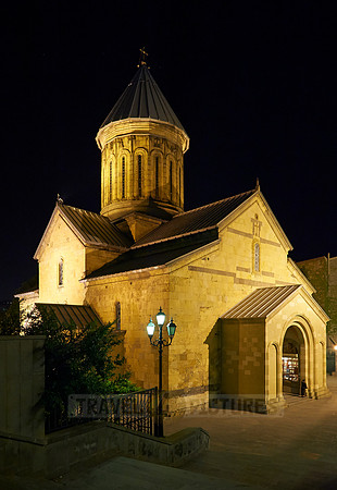 night shot of  Sioni Cathedral