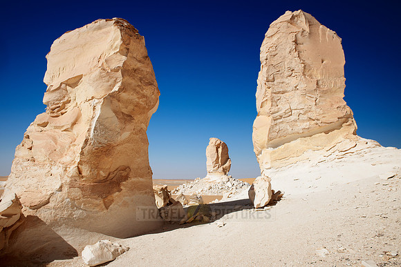 white desert at el Agabat