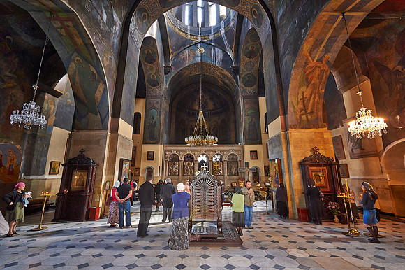 interior shot of Sioni Cathedral