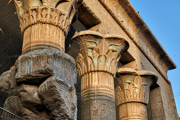 column capitals in The Temple of Khnum