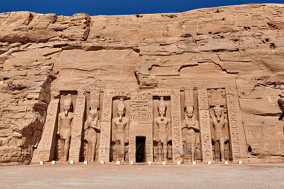 Hathor-temple of Nefertari