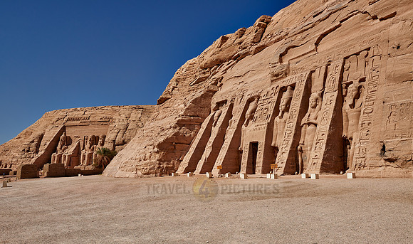 temple of Nefertari and Great Temple of Ramesses II