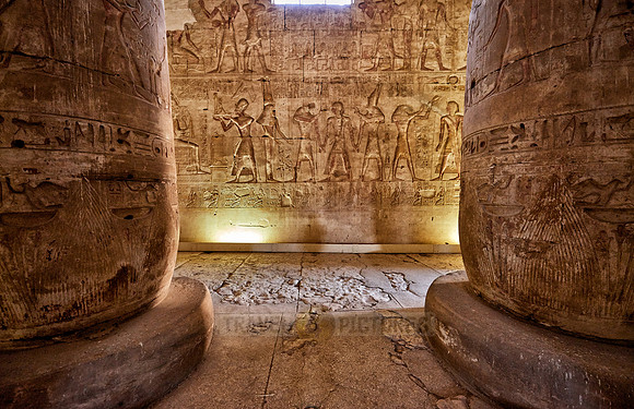 interior shot of Temple of Seti I