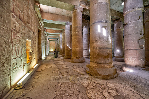 interior shot of Temple of Seti I